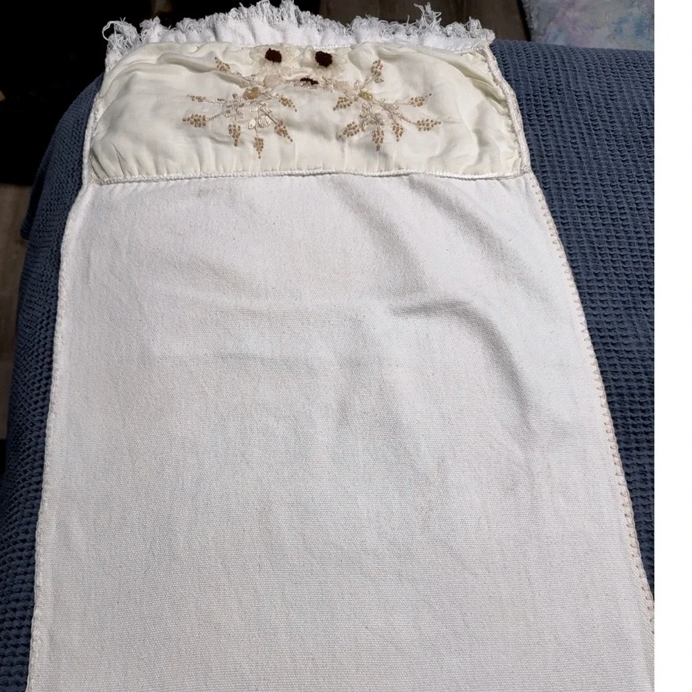 French Country Floral Table Runner Ivory Embroidered Appliqué Fringe 72x18